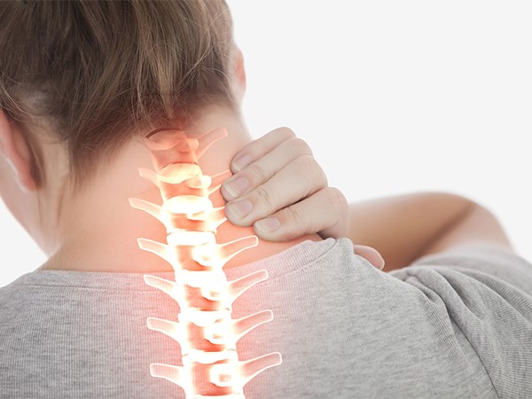 برای درد گردن به چه دکتری مراجعه کنیم